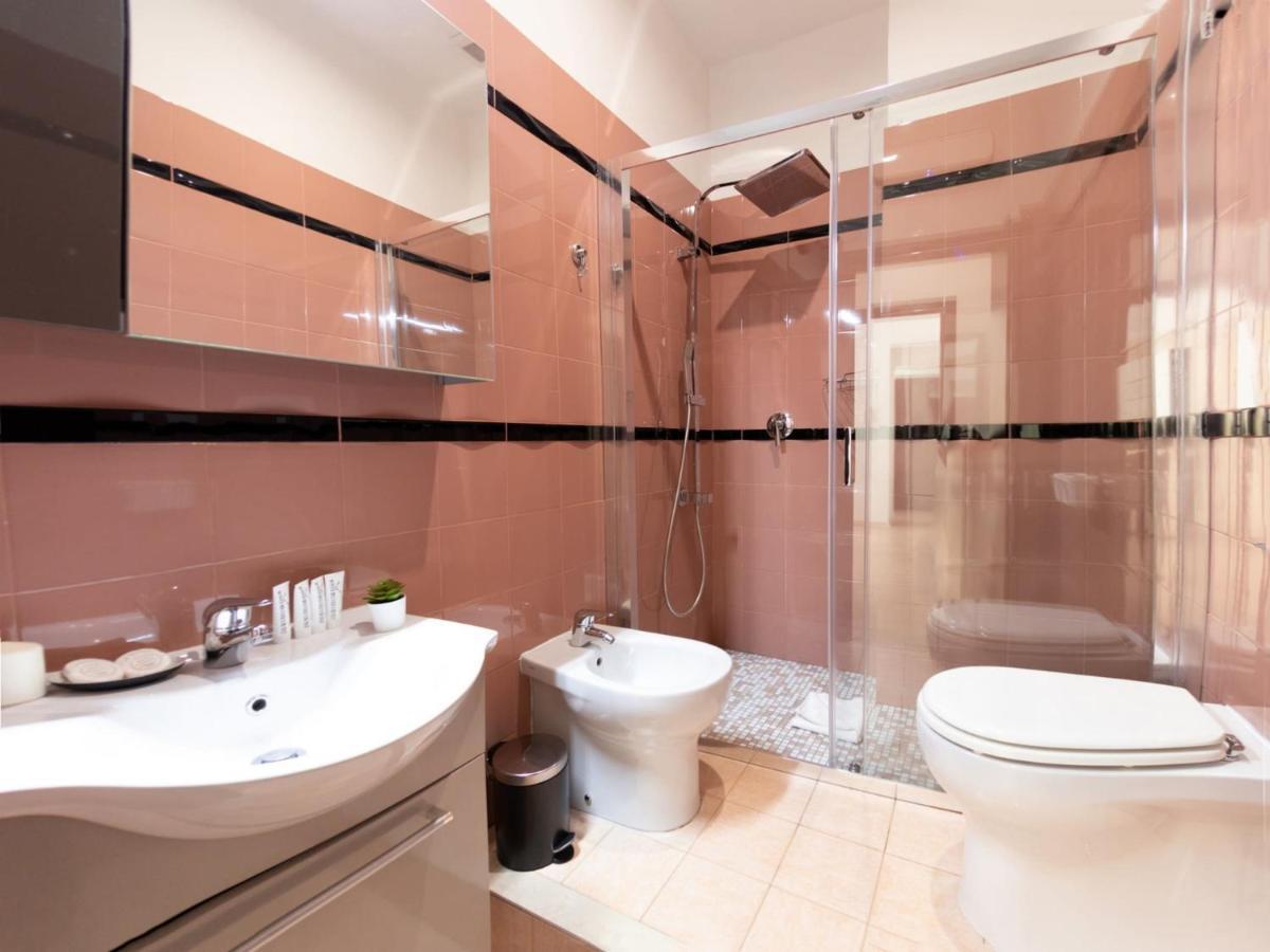 The Best Rent - Spacious Apartment Near Roma Termini Station Экстерьер фото