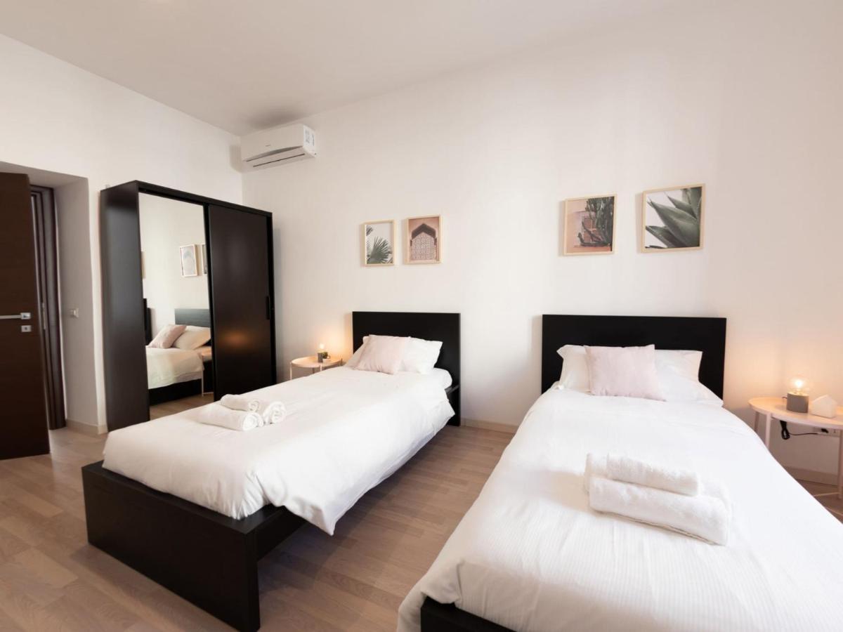 The Best Rent - Spacious Apartment Near Roma Termini Station Экстерьер фото